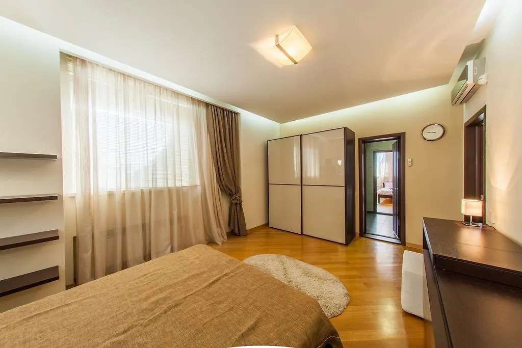 Zhilyanskaya 30А Apartments Kyiv