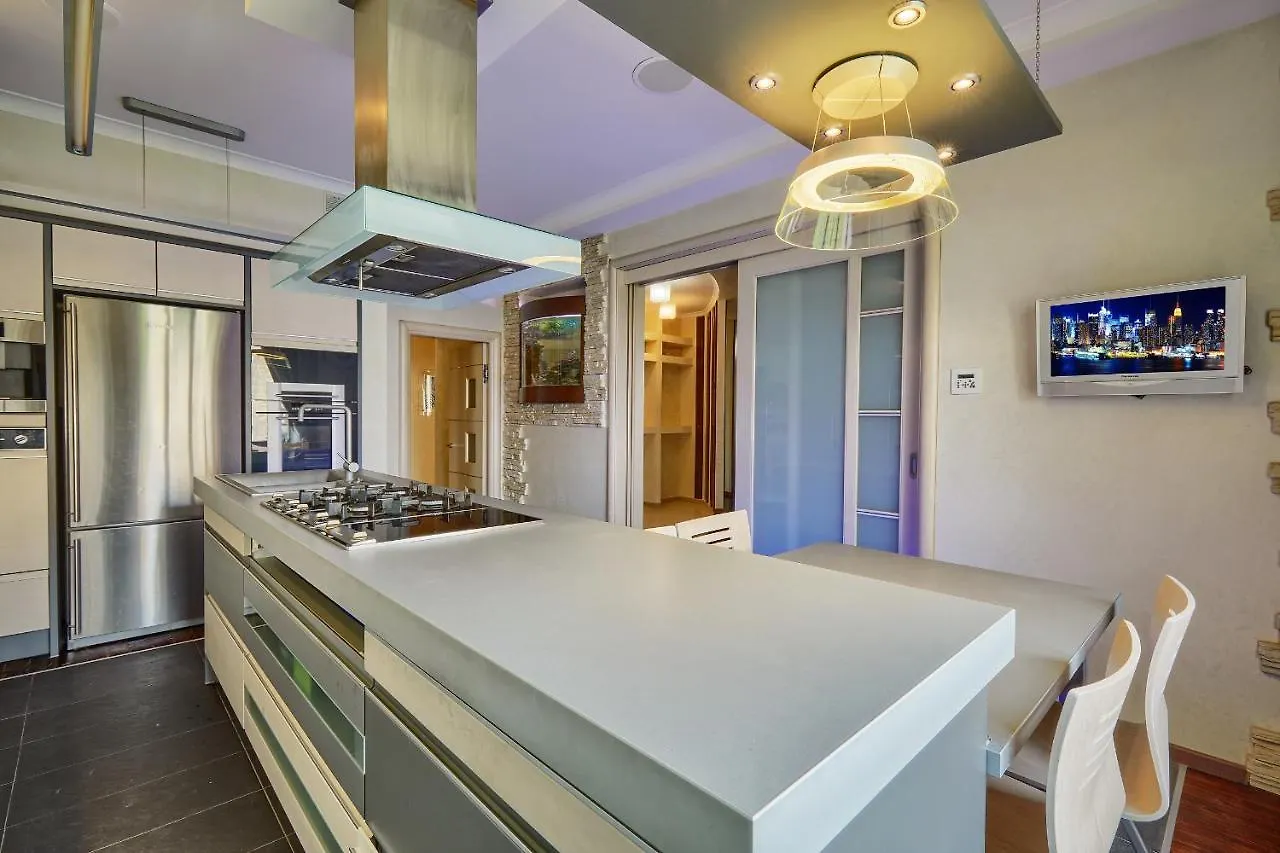 Zhilyanskaya 30А Apartments 키예프 0*,  우크라이나