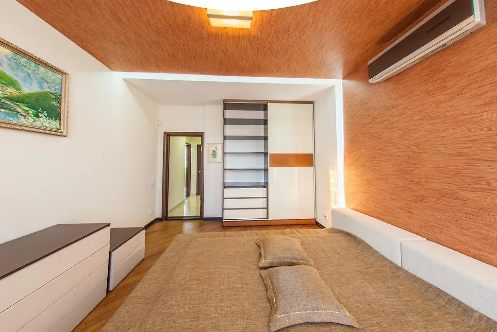 Zhilyanskaya 30А Apartments 키예프