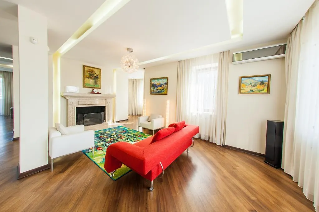 Zhilyanskaya 30А Apartments 키예프
