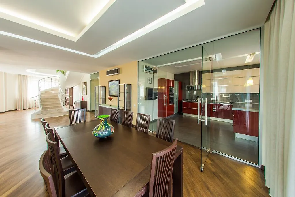 Zhilyanskaya 30А Apartments Kyiv Ukraine